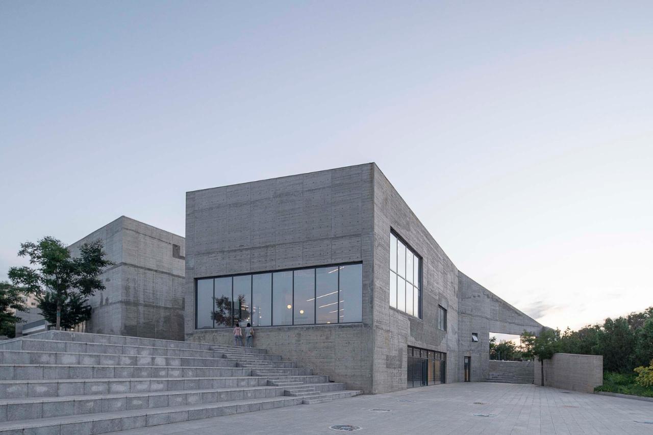 BIM建筑|友兰中学图艺综合楼 / WAU建筑事务所 BIM建筑|友兰中学图艺综合楼 / WAU建筑事务所