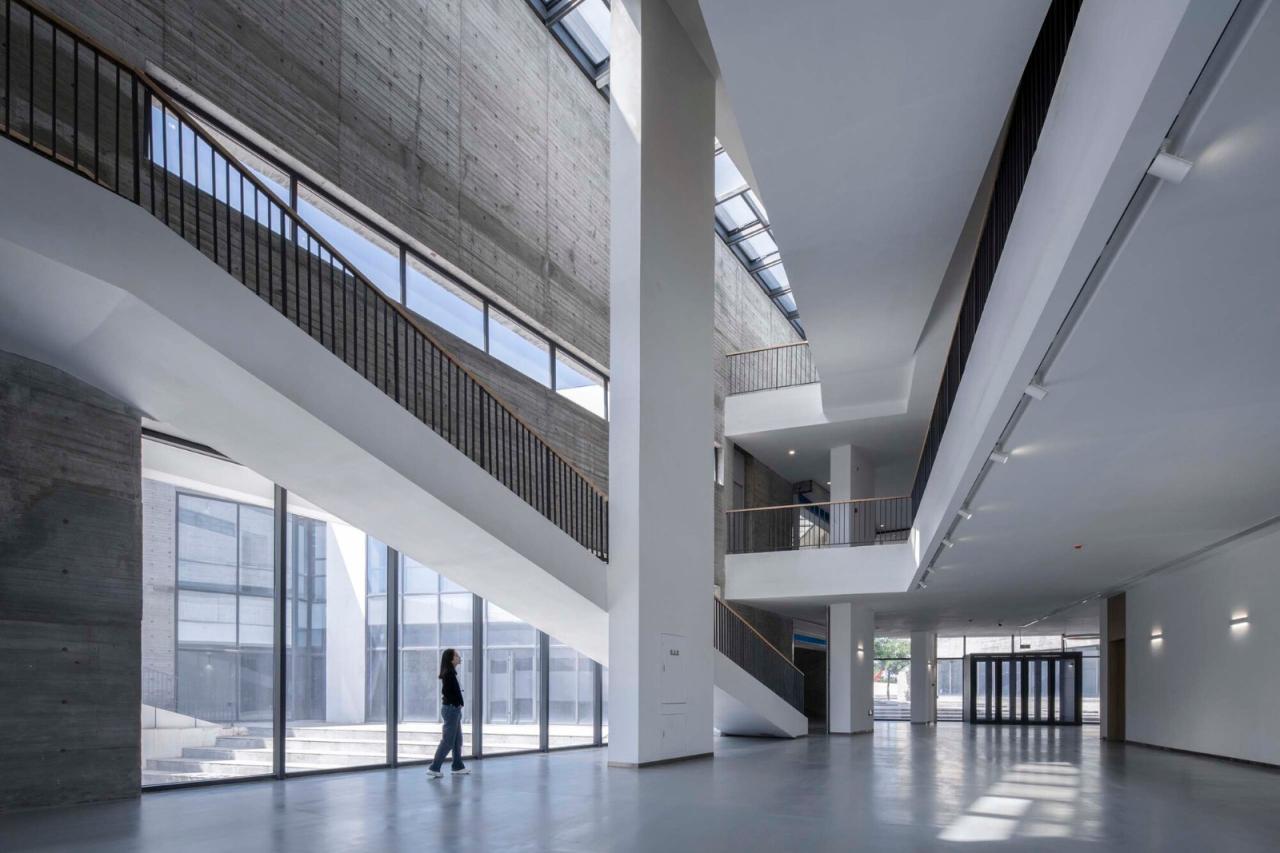 BIM建筑|友兰中学图艺综合楼 / WAU建筑事务所 BIM建筑|友兰中学图艺综合楼 / WAU建筑事务所