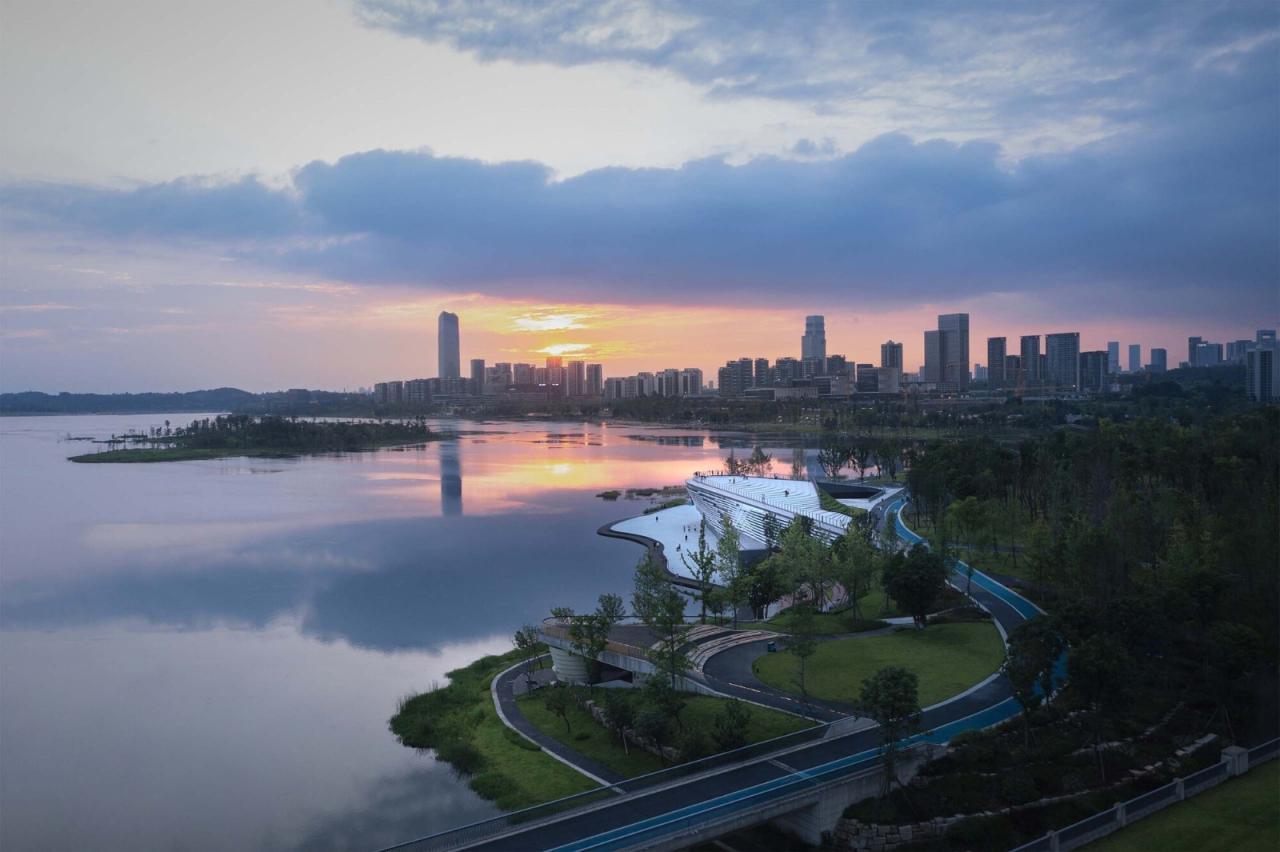 BIM建筑|成都天府路演艺术中心 / 天仝建筑 BIM建筑|成都天府路演艺术中心 / 天仝建筑