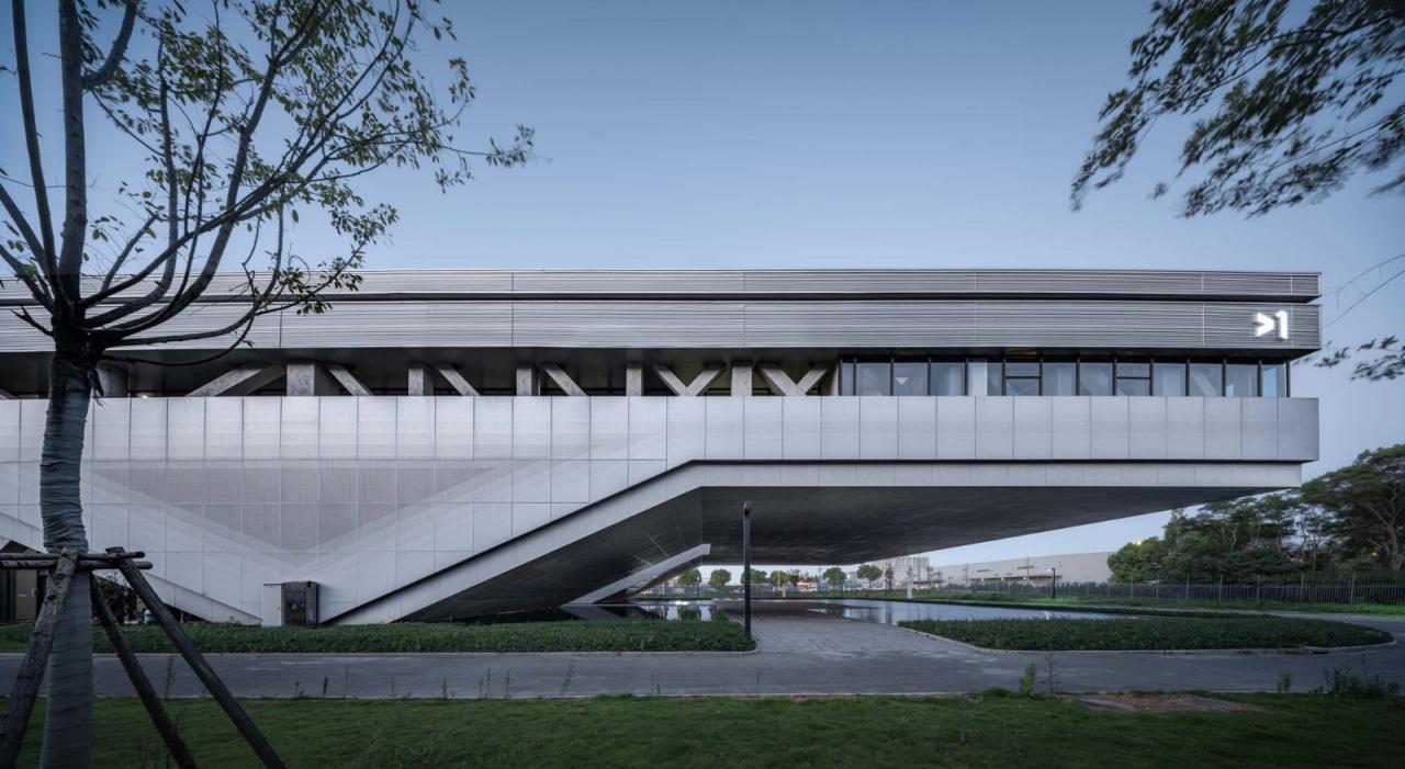 BIM建筑|道生天合上海临港总部园区 / 杜兹设计 BIM建筑|道生天合上海临港总部园区 / 杜兹设计