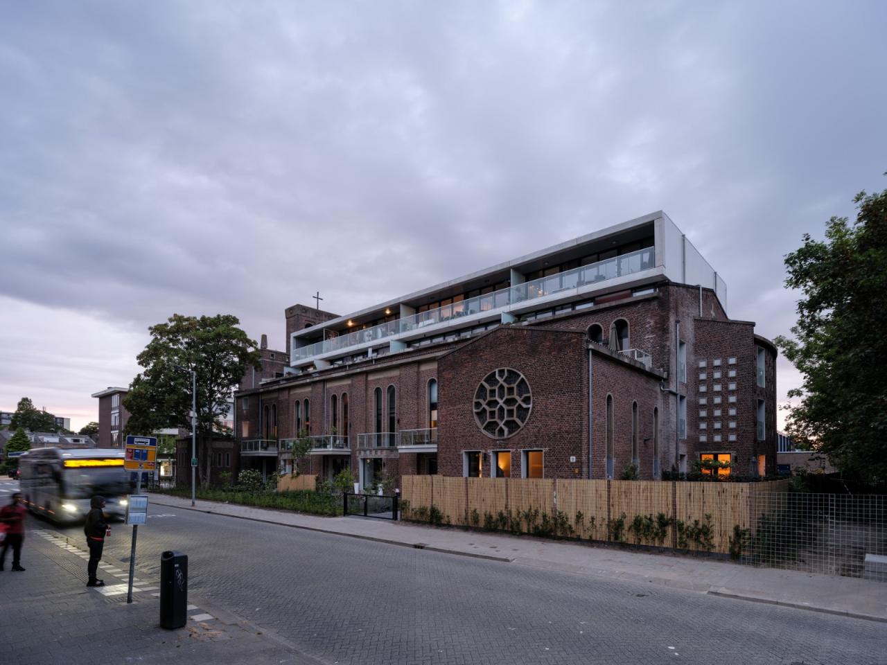 BIM建筑|从教堂到公寓的更新改造 / HOYT Architecten BIM建筑|从教堂到公寓的更新改造 / HOYT Architecten