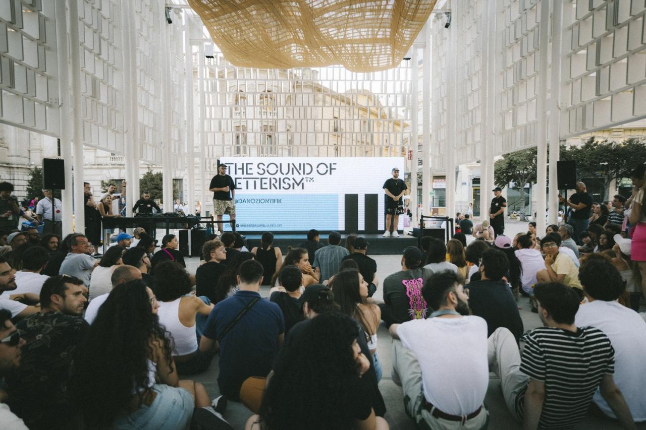 BIM建筑|可拆卸陶瓷结构,瓦伦西亚集市场馆 / Miguel Arraiz + Arqueha BIM建筑|可拆卸陶瓷结构,瓦伦西亚集市场馆 / Miguel Arraiz + Arqueha