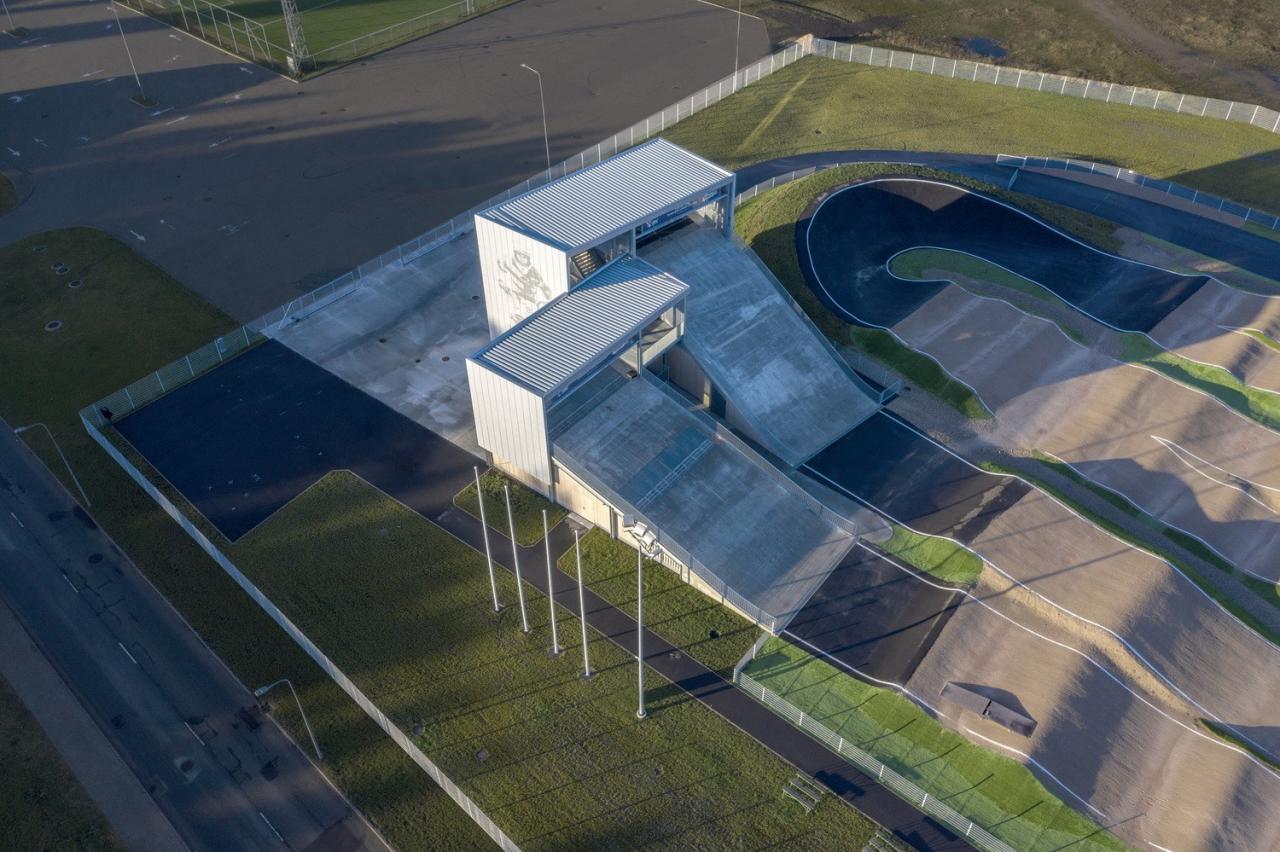 BIM建筑|奥运冠军 Maris Strombergs 的 BMX 赛道 / Balta Istaba BIM建筑|奥运冠军 Maris Strombergs 的 BMX 赛道 / Balta Istaba