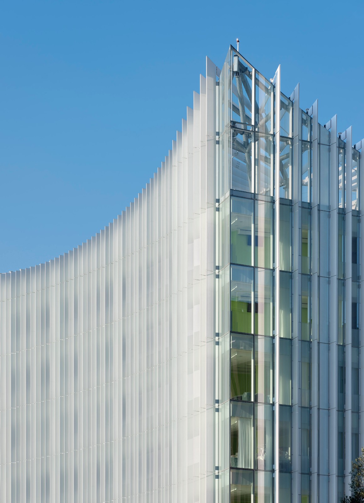 BIM建筑|会吸霾的医院:米兰圣拉斐尔医院新外科和急救中心 / MCA建筑事务所 BIM建筑|会吸霾的医院:米兰圣拉斐尔医院新外科和急救中心 / MCA建筑事务所