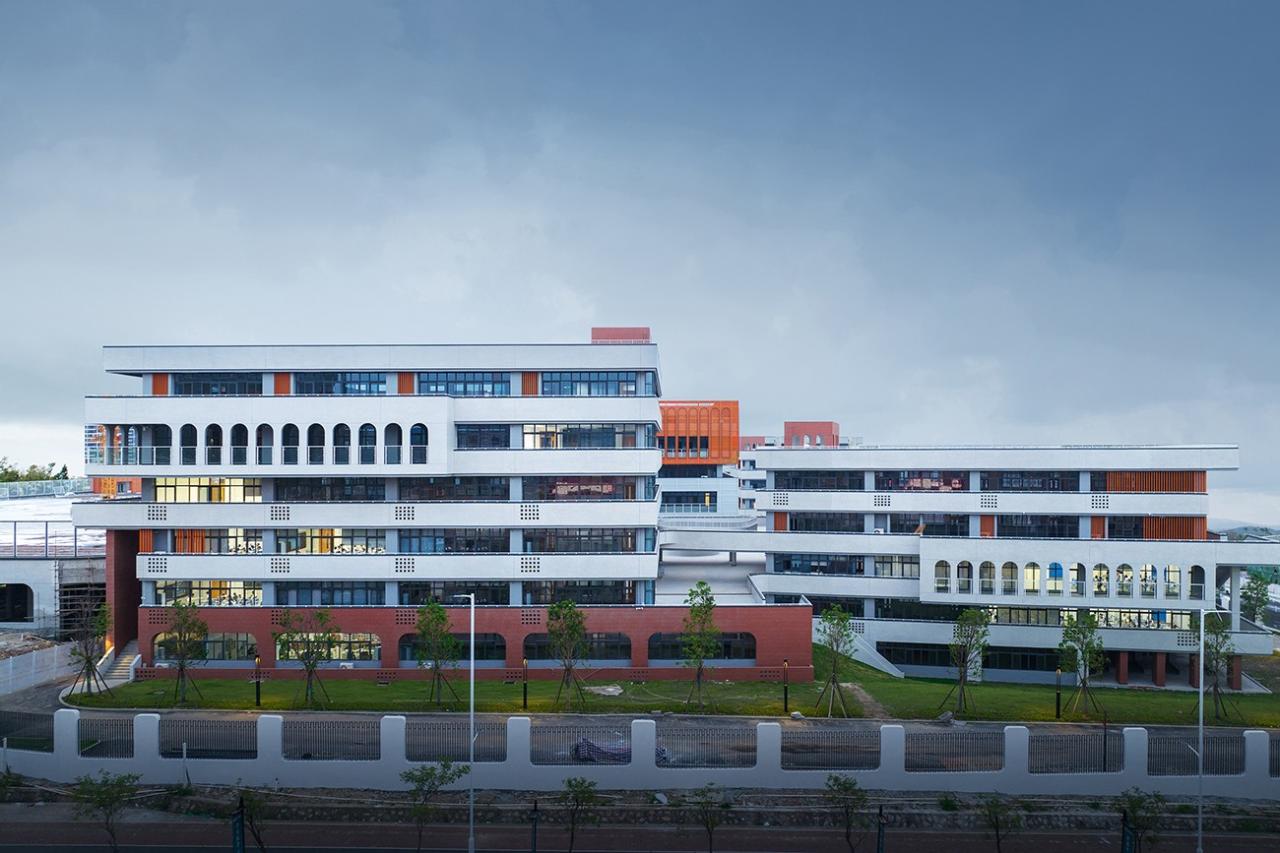 BIM建筑|台山市广旭实验学校 / 象外营造工作室 BIM建筑|台山市广旭实验学校 / 象外营造工作室