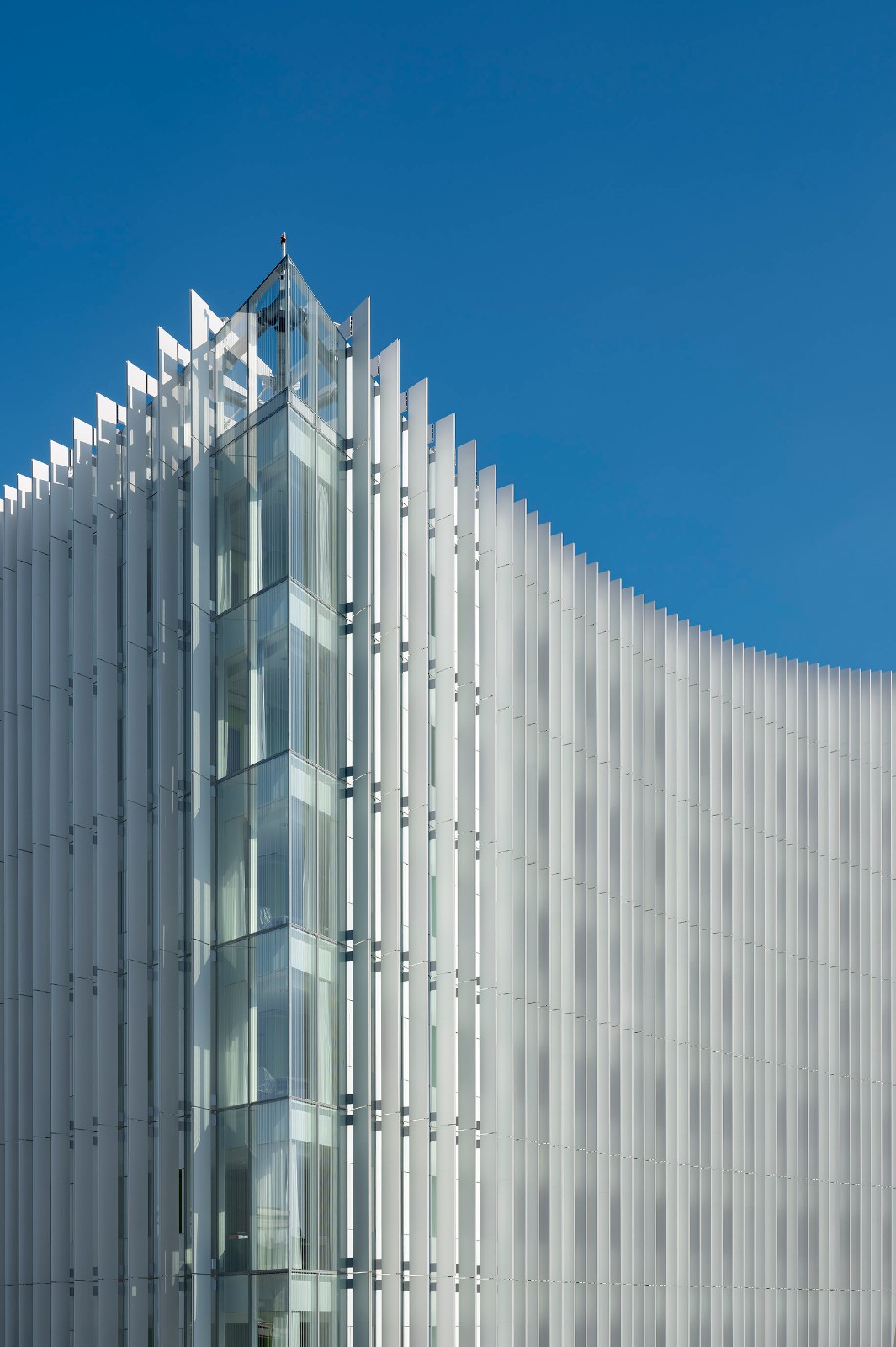 BIM建筑|会吸霾的医院:米兰圣拉斐尔医院新外科和急救中心 / MCA建筑事务所 BIM建筑|会吸霾的医院:米兰圣拉斐尔医院新外科和急救中心 / MCA建筑事务所