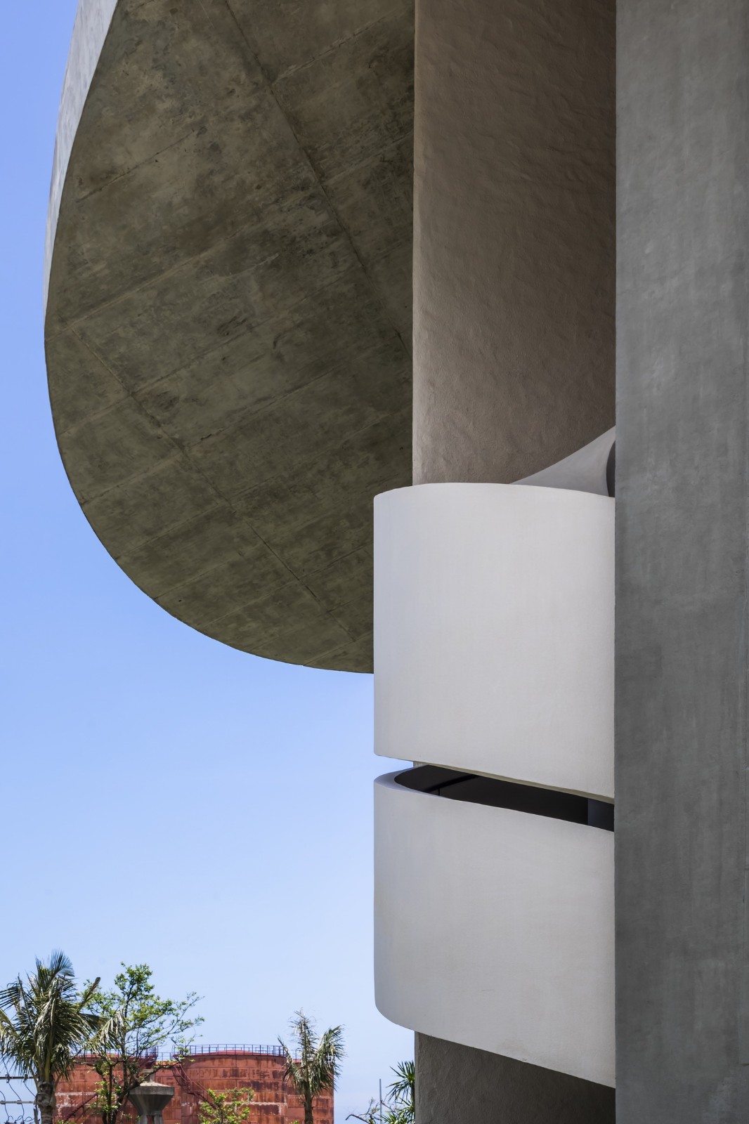 BIM建筑|‘帽子’屋,万花筒办公室与住宅 / Inrestudio,Kosuke Nishijima BIM建筑|‘帽子’屋,万花筒办公室与住宅 / Inrestudio,Kosuke Nishijima