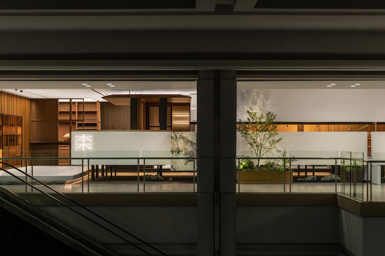 BIM建筑|一种材料与当代建构的情绪平衡:本木展厅 / 蜂鸟设计 BIM建筑|一种材料与当代建构的情绪平衡:本木展厅 / 蜂鸟设计