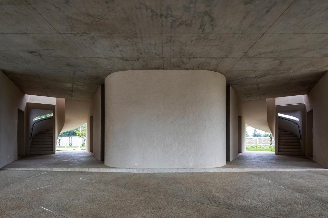 BIM建筑|‘帽子’屋,万花筒办公室与住宅 / Inrestudio,Kosuke Nishijima BIM建筑|‘帽子’屋,万花筒办公室与住宅 / Inrestudio,Kosuke Nishijima