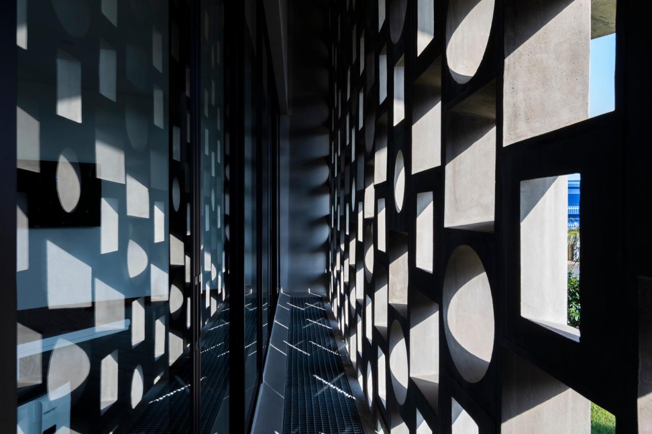 BIM建筑|‘帽子’屋,万花筒办公室与住宅 / Inrestudio,Kosuke Nishijima BIM建筑|‘帽子’屋,万花筒办公室与住宅 / Inrestudio,Kosuke Nishijima