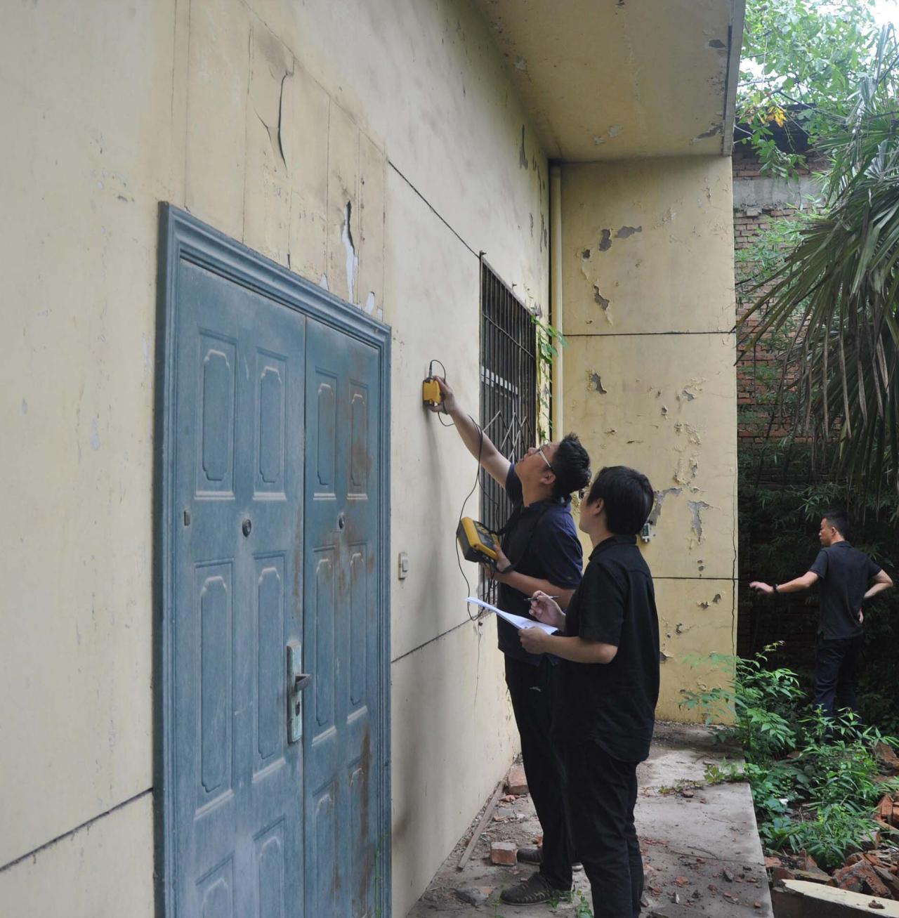 BIM建筑|渭南·巴邑村玻璃砖房 / 西安建筑科技大学设计研究总院 BIM建筑|渭南·巴邑村玻璃砖房 / 西安建筑科技大学设计研究总院