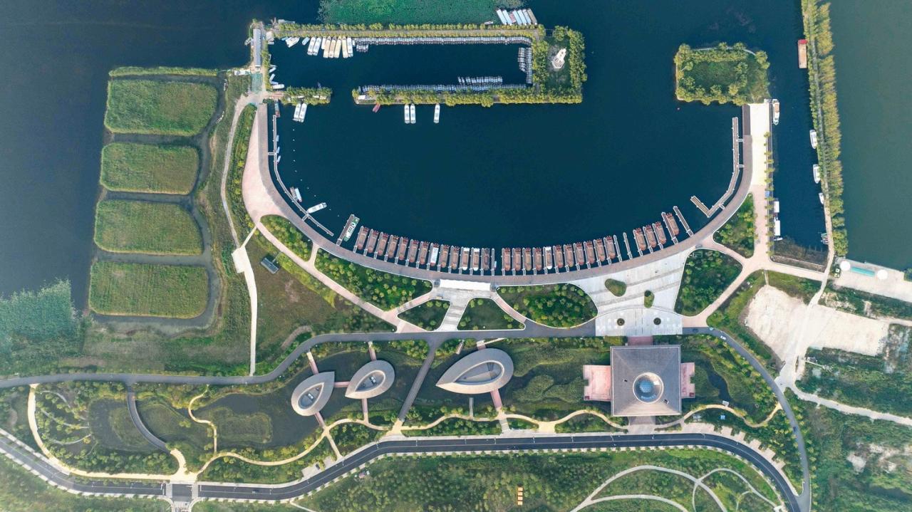 BIM建筑|雄安白洋淀水岸公园 / TLS景观设计事务所 BIM建筑|雄安白洋淀水岸公园 / TLS景观设计事务所