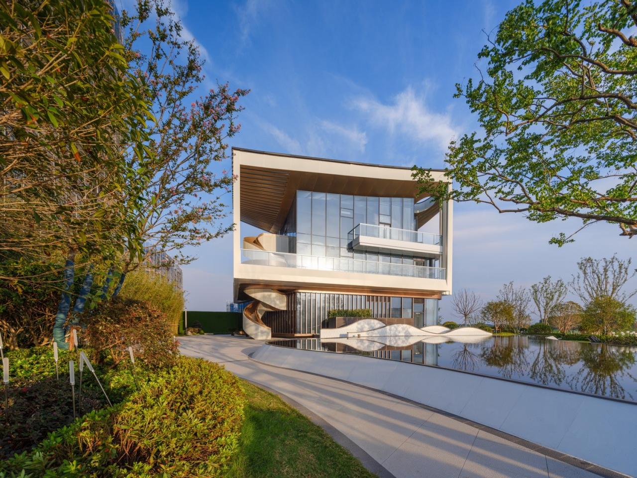 BIM建筑|长三角科大亨芯研究院:在长三角“原点”打造江南水乡式特色产业园 / 三益建筑 BIM建筑|长三角科大亨芯研究院:在长三角“原点”打造江南水乡式特色产业园 / 三益建筑