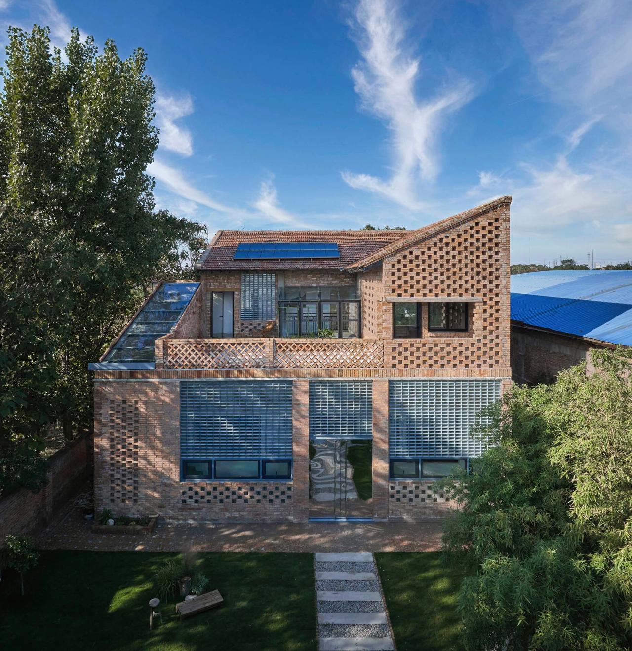 BIM建筑|渭南·巴邑村玻璃砖房 / 西安建筑科技大学设计研究总院 BIM建筑|渭南·巴邑村玻璃砖房 / 西安建筑科技大学设计研究总院