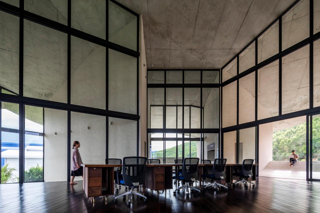 BIM建筑|‘帽子’屋,万花筒办公室与住宅 / Inrestudio,Kosuke Nishijima BIM建筑|‘帽子’屋,万花筒办公室与住宅 / Inrestudio,Kosuke Nishijima