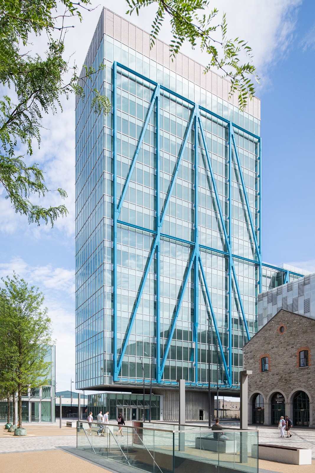 BIM建筑|蓝色‘骨头’,EXO 办公大楼 / Shay Cleary Architects BIM建筑|蓝色‘骨头’,EXO 办公大楼 / Shay Cleary Architects