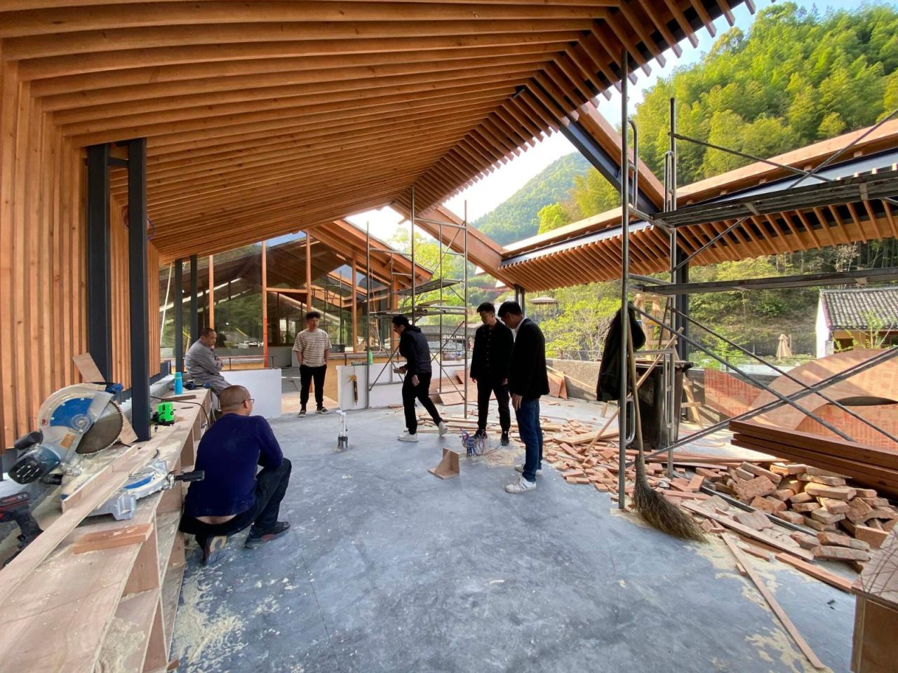 BIM建筑|奉化栖霞坑发电站改造的溪边餐厅 / 尌林建筑设计事务所 BIM建筑|奉化栖霞坑发电站改造的溪边餐厅 / 尌林建筑设计事务所