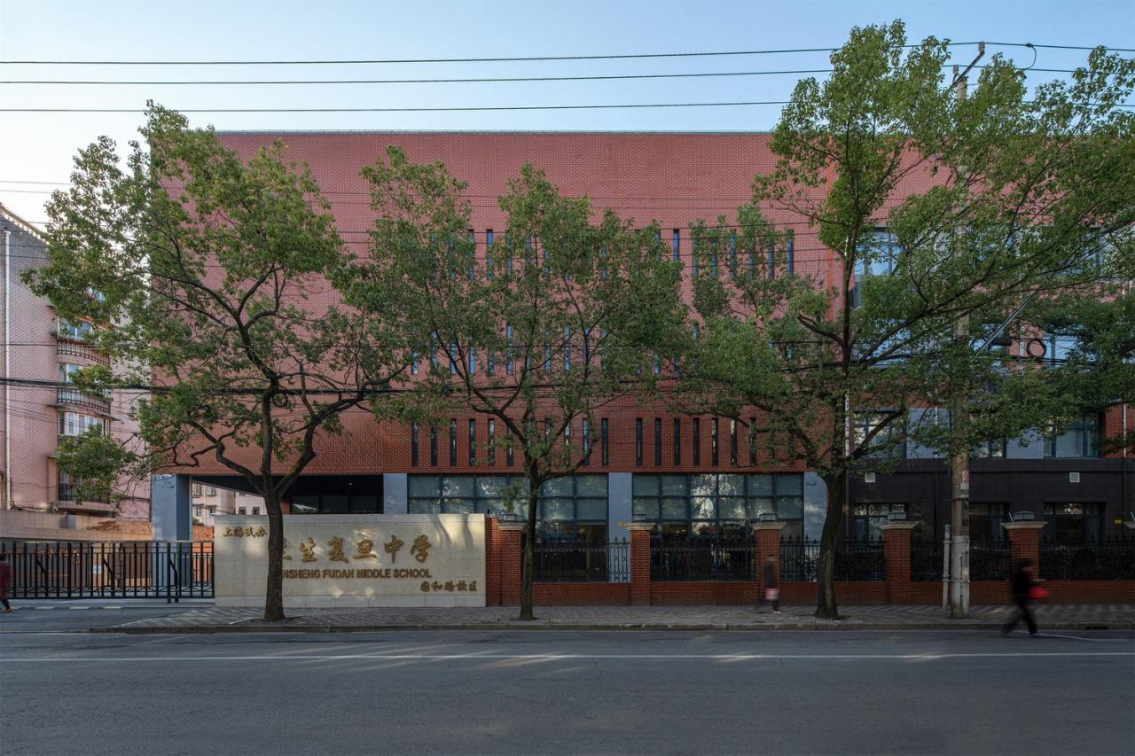 BIM建筑|兰生复旦中学国和路校区改扩建项目 / 上海华都建筑规划设计有限公司 BIM建筑|兰生复旦中学国和路校区改扩建项目 / 上海华都建筑规划设计有限公司