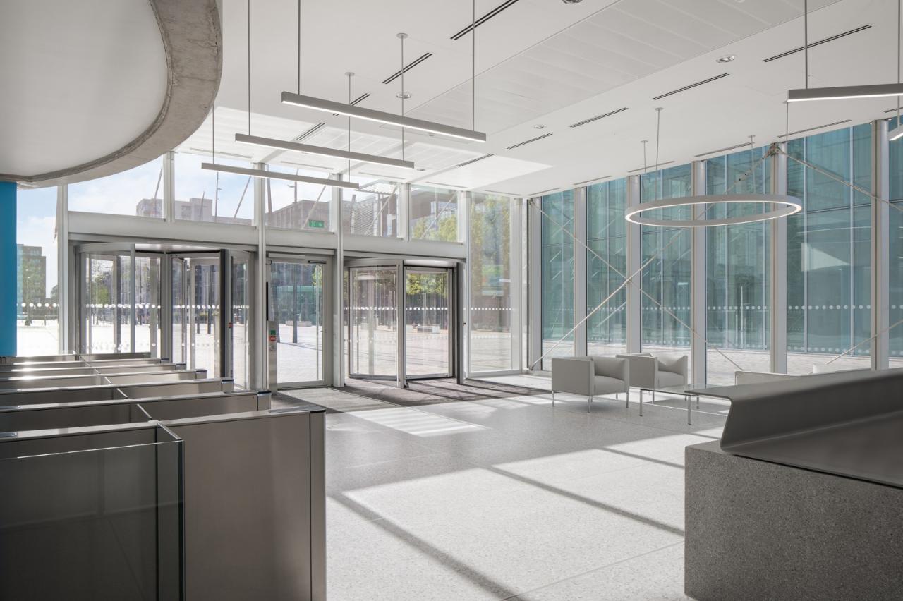 BIM建筑|蓝色‘骨头’,EXO 办公大楼 / Shay Cleary Architects BIM建筑|蓝色‘骨头’,EXO 办公大楼 / Shay Cleary Architects