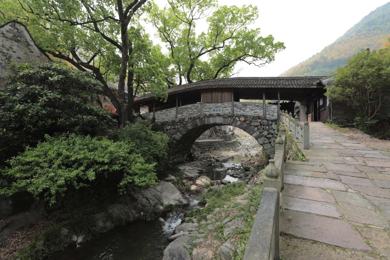 BIM建筑|奉化栖霞坑发电站改造的溪边餐厅 / 尌林建筑设计事务所 BIM建筑|奉化栖霞坑发电站改造的溪边餐厅 / 尌林建筑设计事务所