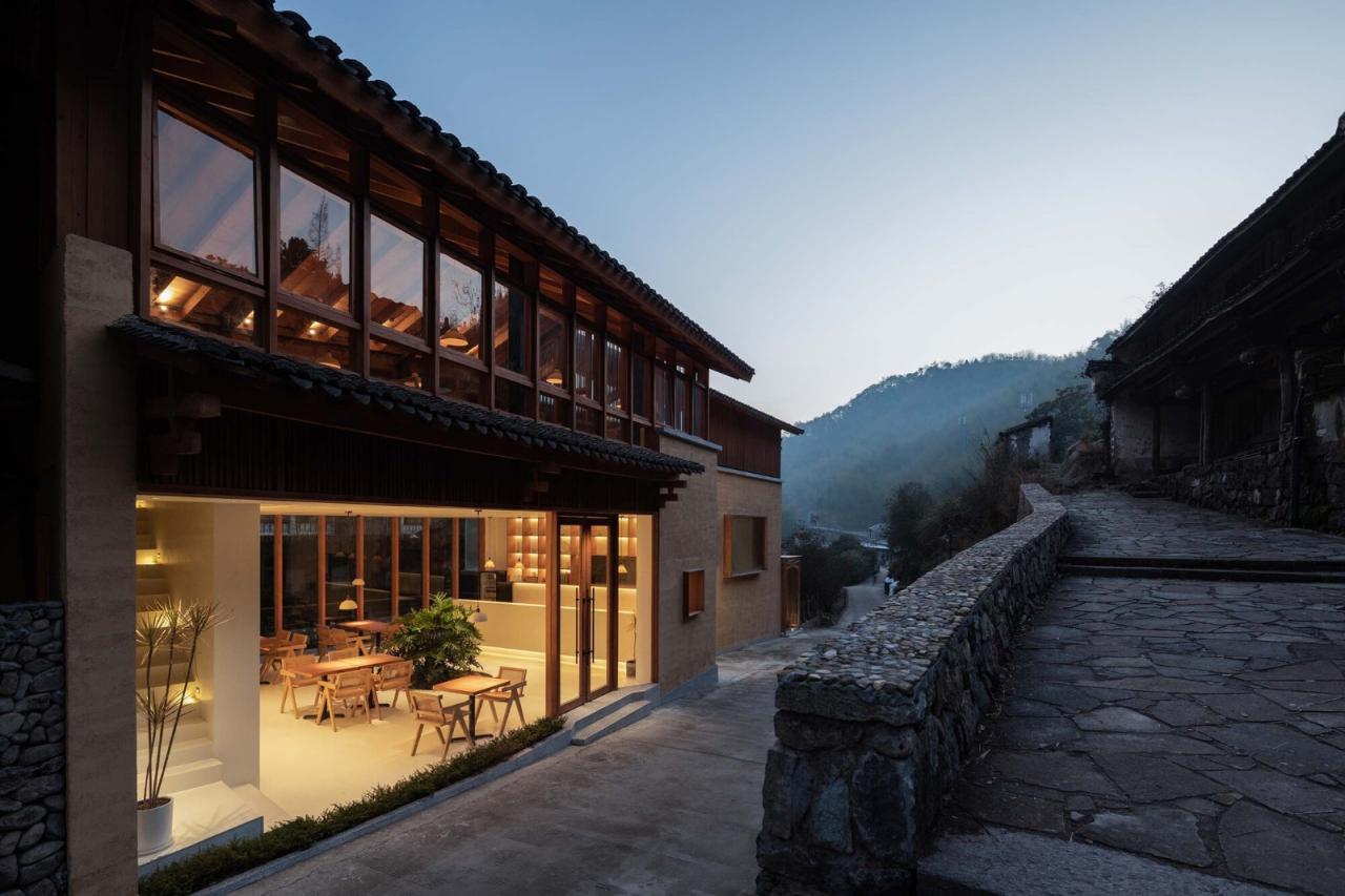 BIM建筑|奉化栖霞坑发电站改造的溪边餐厅 / 尌林建筑设计事务所 BIM建筑|奉化栖霞坑发电站改造的溪边餐厅 / 尌林建筑设计事务所