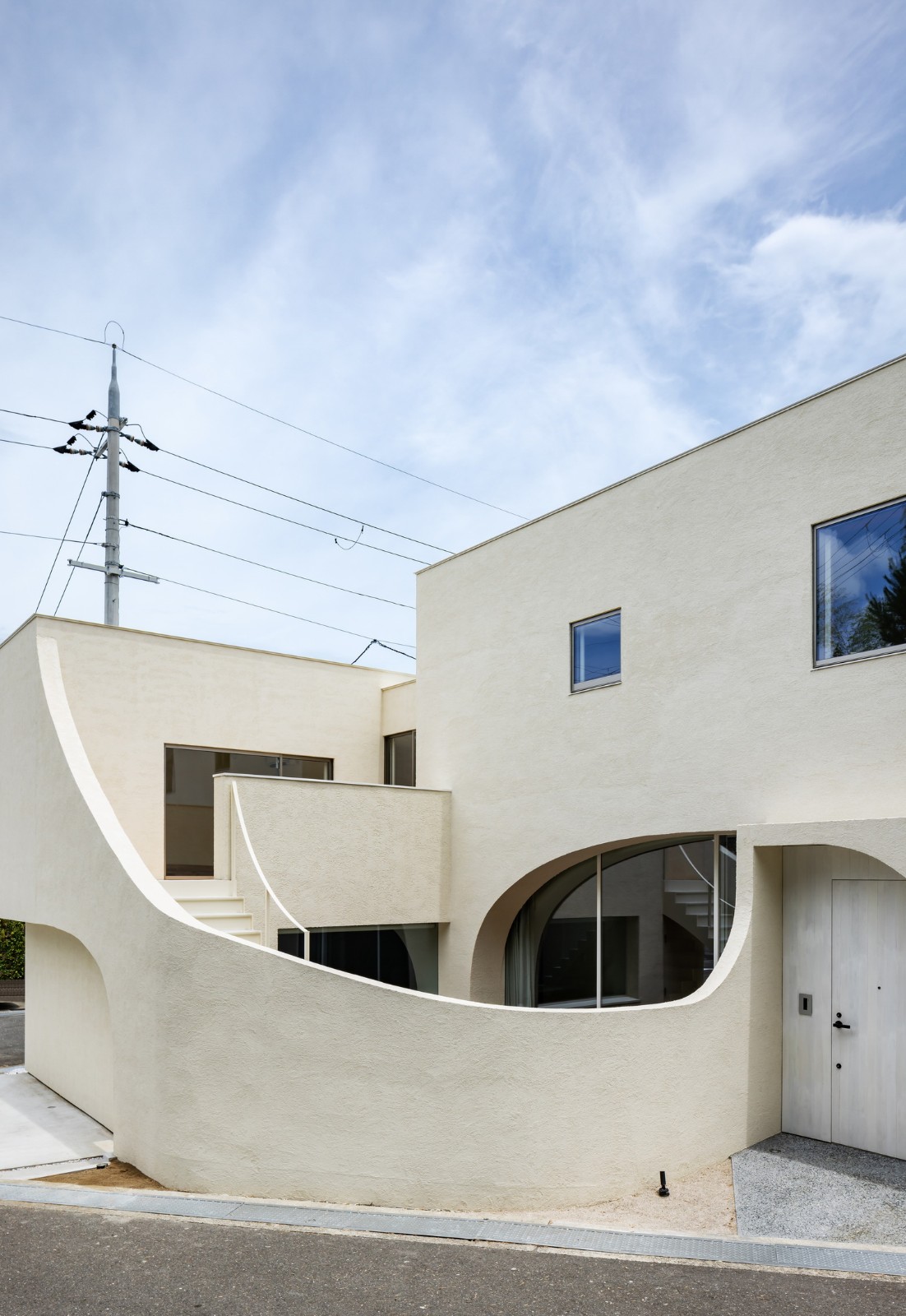 BIM建筑|曲线屋 / Daisuke Ibano, Ryosuke Fujii BIM建筑|曲线屋 / Daisuke Ibano, Ryosuke Fujii