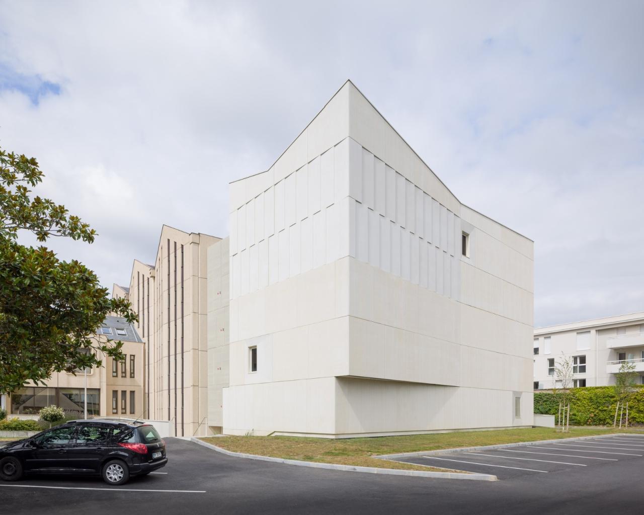 BIM建筑|法国曼恩卢瓦尔省档案馆扩建 / Magnum architectes & urbanistes BIM建筑|法国曼恩卢瓦尔省档案馆扩建 / Magnum architectes & urbanistes