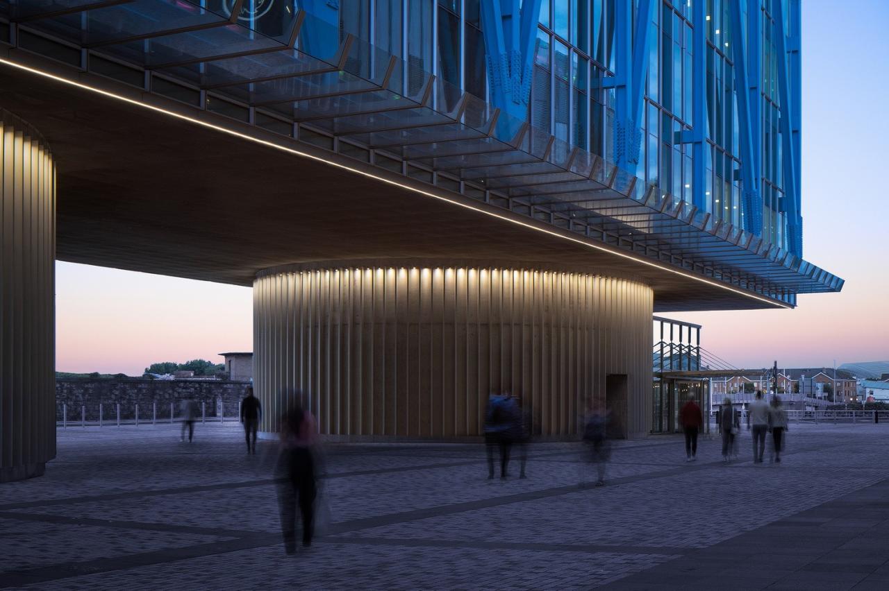 BIM建筑|蓝色‘骨头’,EXO 办公大楼 / Shay Cleary Architects BIM建筑|蓝色‘骨头’,EXO 办公大楼 / Shay Cleary Architects