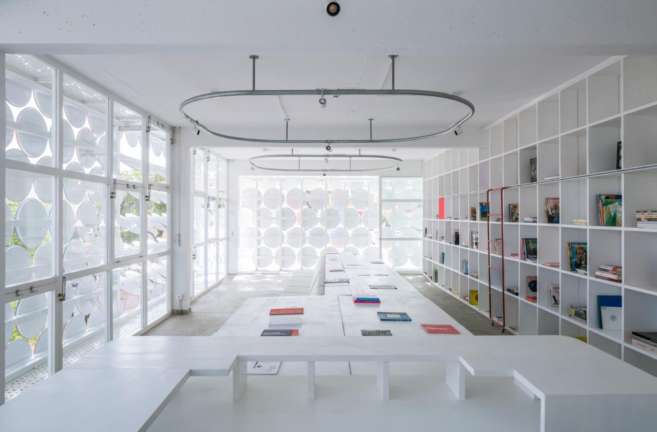 BIM建筑|桶盖表皮,CNAD 艺术工艺设计中心 / Ramos Castellano Arquitectos BIM建筑|桶盖表皮,CNAD 艺术工艺设计中心 / Ramos Castellano Arquitectos