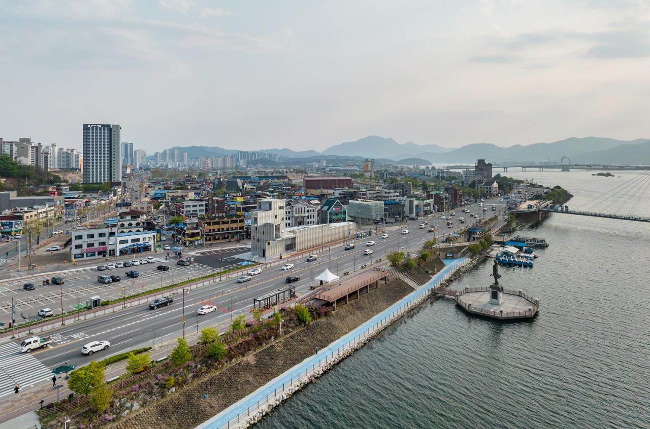 BIM建筑|穿孔板高阶用法,千高原观景台 / Emer-sys BIM建筑|穿孔板高阶用法,千高原观景台 / Emer-sys