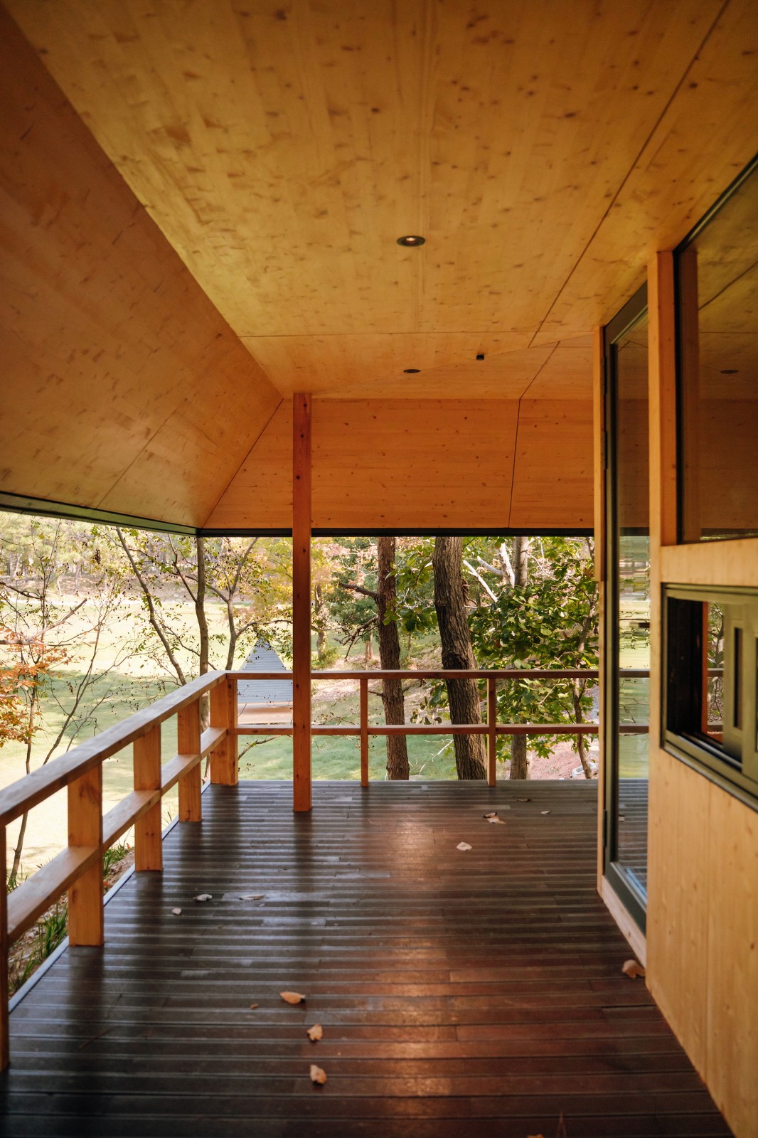 BIM建筑|荒野之家 #96# - 金字塔 / 个个世界 + 先进建筑实验室AaL BIM建筑|荒野之家 #96# - 金字塔 / 个个世界 + 先进建筑实验室AaL