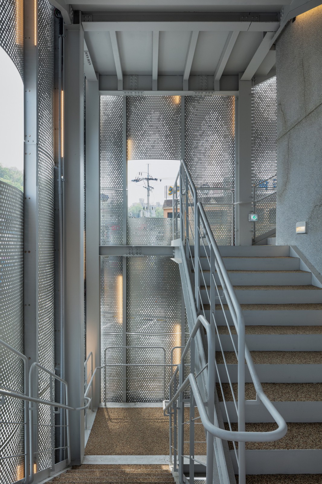 BIM建筑|穿孔板高阶用法,千高原观景台 / Emer-sys BIM建筑|穿孔板高阶用法,千高原观景台 / Emer-sys