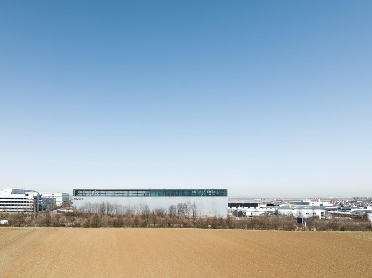 BIM建筑|空中健身,通快集团运动中心 / Barkow Leibinger BIM建筑|空中健身,通快集团运动中心 / Barkow Leibinger