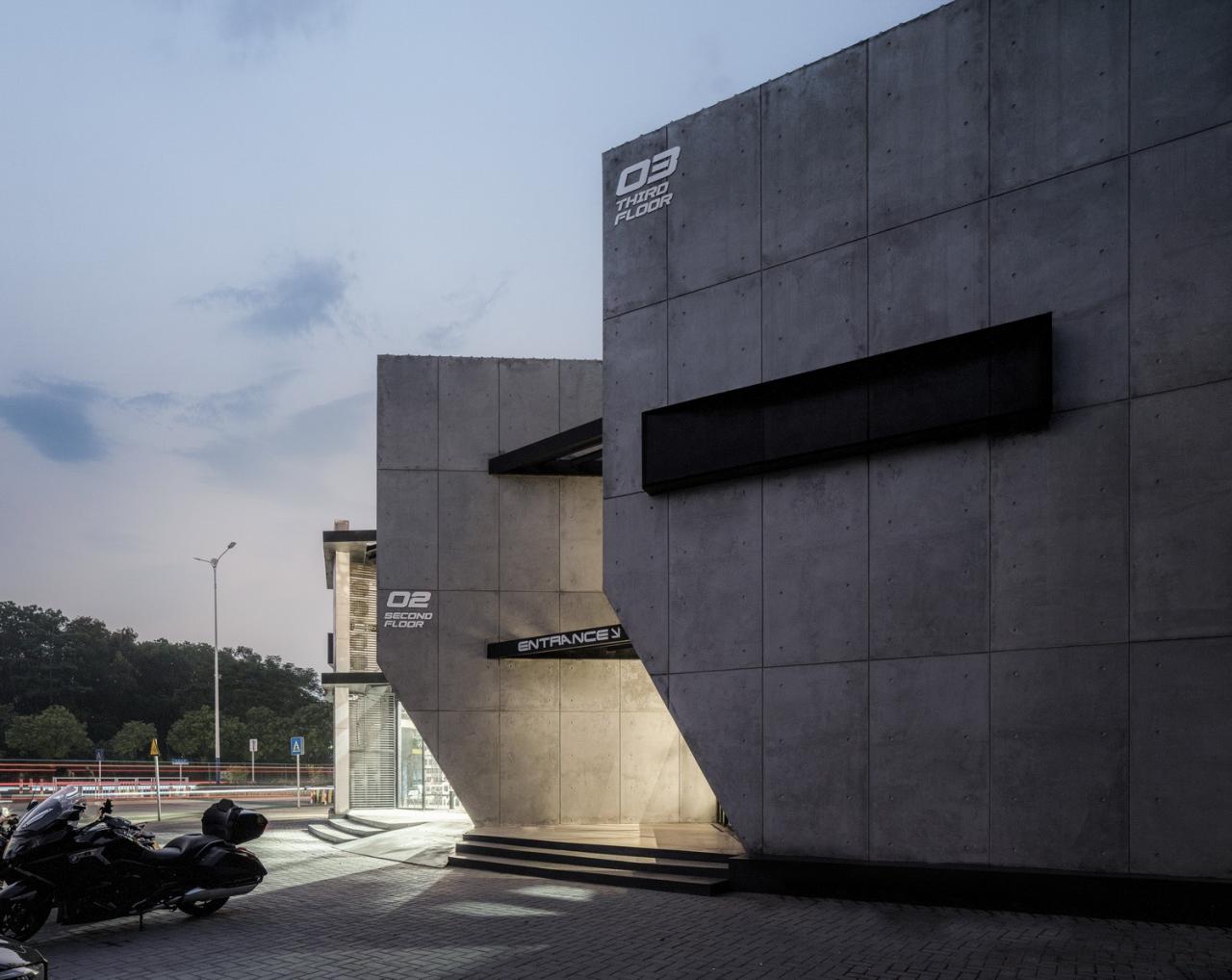 BIM建筑|机器与隐喻的诗学:顺德EW机车展厅 / SN-A超然建筑 BIM建筑|机器与隐喻的诗学:顺德EW机车展厅 / SN-A超然建筑