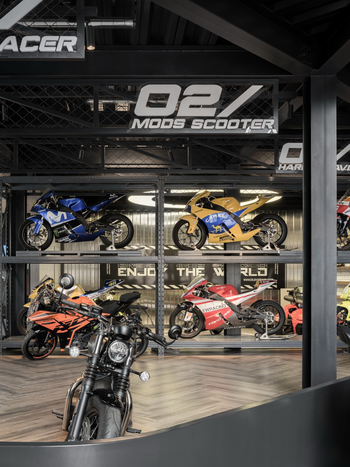 BIM建筑|机器与隐喻的诗学:顺德EW机车展厅 / SN-A超然建筑 BIM建筑|机器与隐喻的诗学:顺德EW机车展厅 / SN-A超然建筑