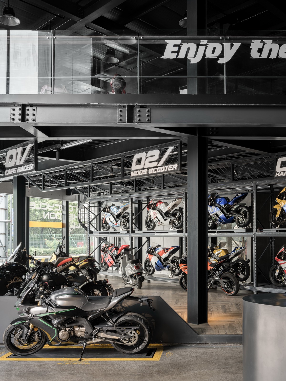 BIM建筑|机器与隐喻的诗学:顺德EW机车展厅 / SN-A超然建筑 BIM建筑|机器与隐喻的诗学:顺德EW机车展厅 / SN-A超然建筑