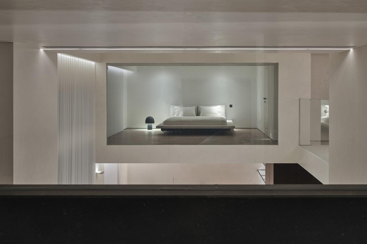 BIM建筑|梧桐树下的420平米复式公寓 :为年轻家庭巧妙创建”视线连通”挑高空间 / 八荒设计 BIM建筑|梧桐树下的420平米复式公寓 :为年轻家庭巧妙创建”视线连通”挑高空间 / 八荒设计