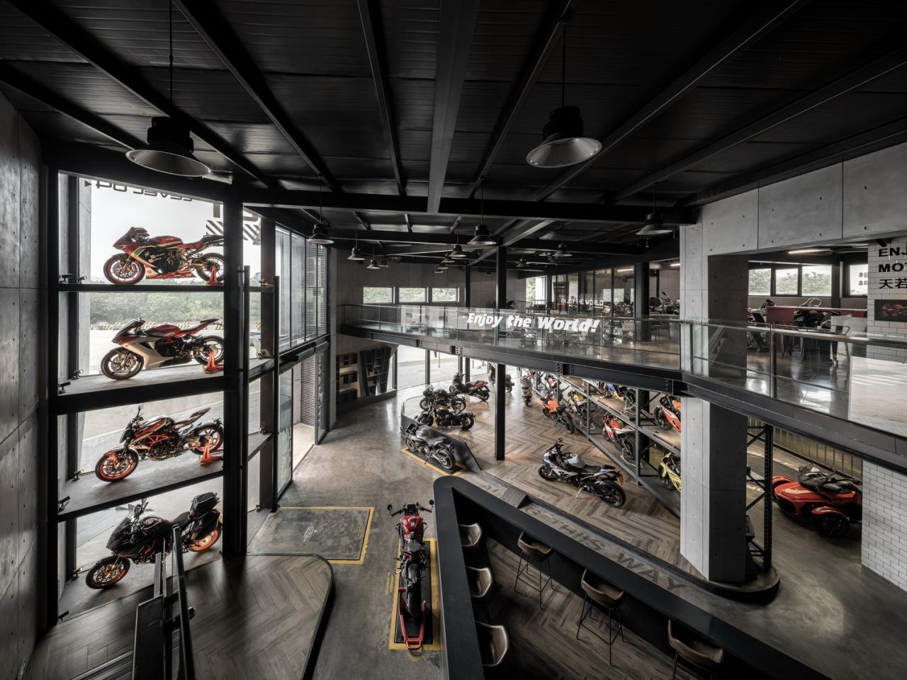 BIM建筑|机器与隐喻的诗学:顺德EW机车展厅 / SN-A超然建筑 BIM建筑|机器与隐喻的诗学:顺德EW机车展厅 / SN-A超然建筑