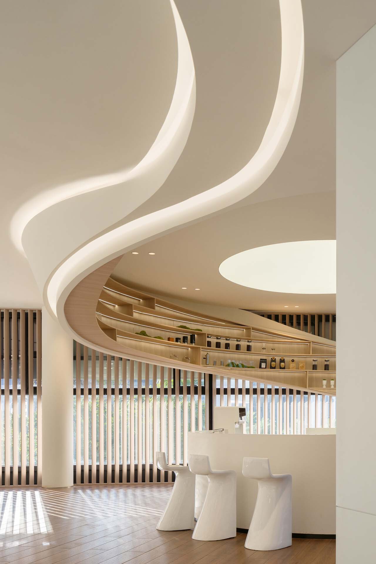 BIM建筑|BMW宝马前海客户体验中心 / 朱海博建筑设计事务所 BIM建筑|BMW宝马前海客户体验中心 / 朱海博建筑设计事务所