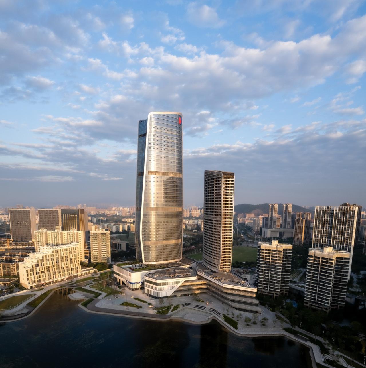 BIM建筑|金湾华发国际商务中心 / 10 Design BIM建筑|金湾华发国际商务中心 / 10 Design