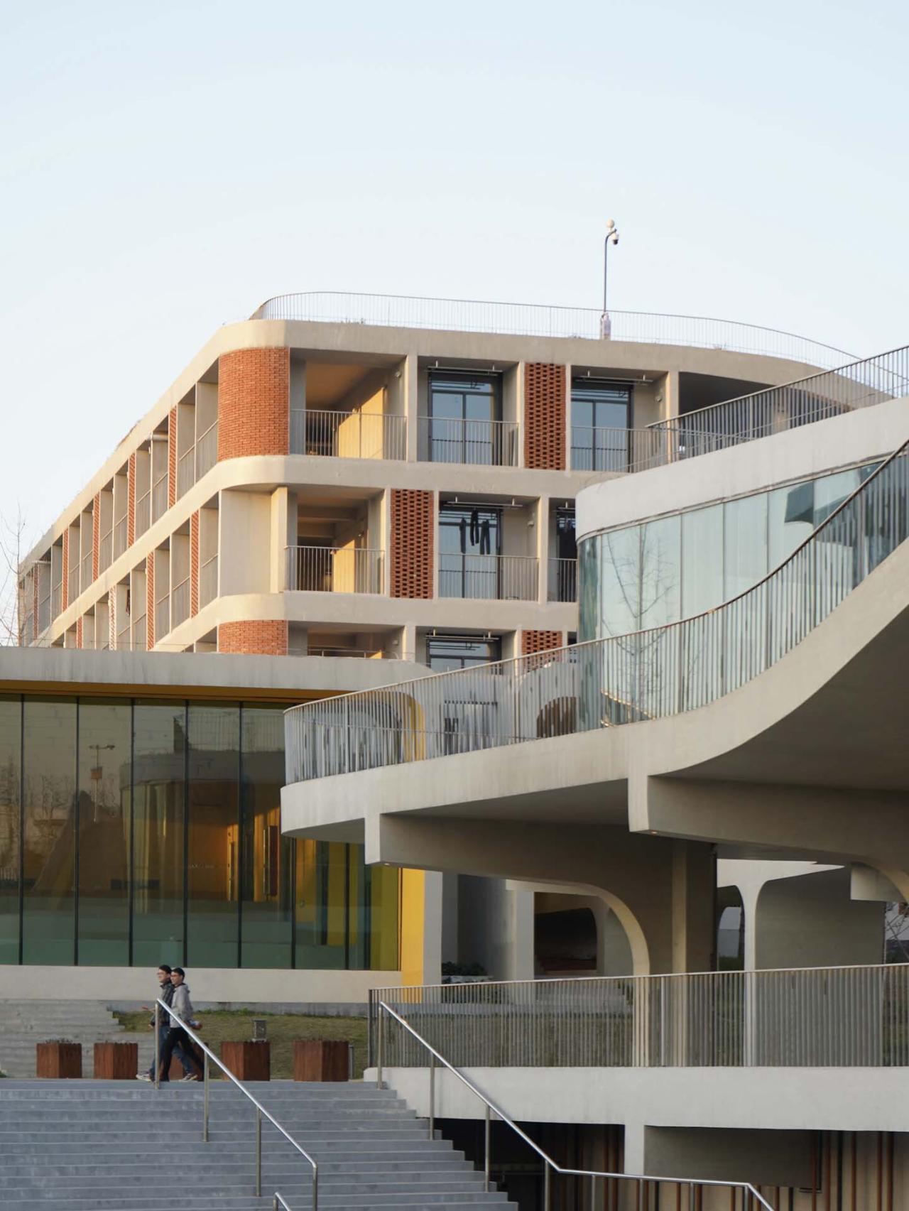 BIM建筑|电子科大长三角研究院(衢州)· 生活中心 / 同济院四时方院创新设计中心 BIM建筑|电子科大长三角研究院(衢州)· 生活中心 / 同济院四时方院创新设计中心