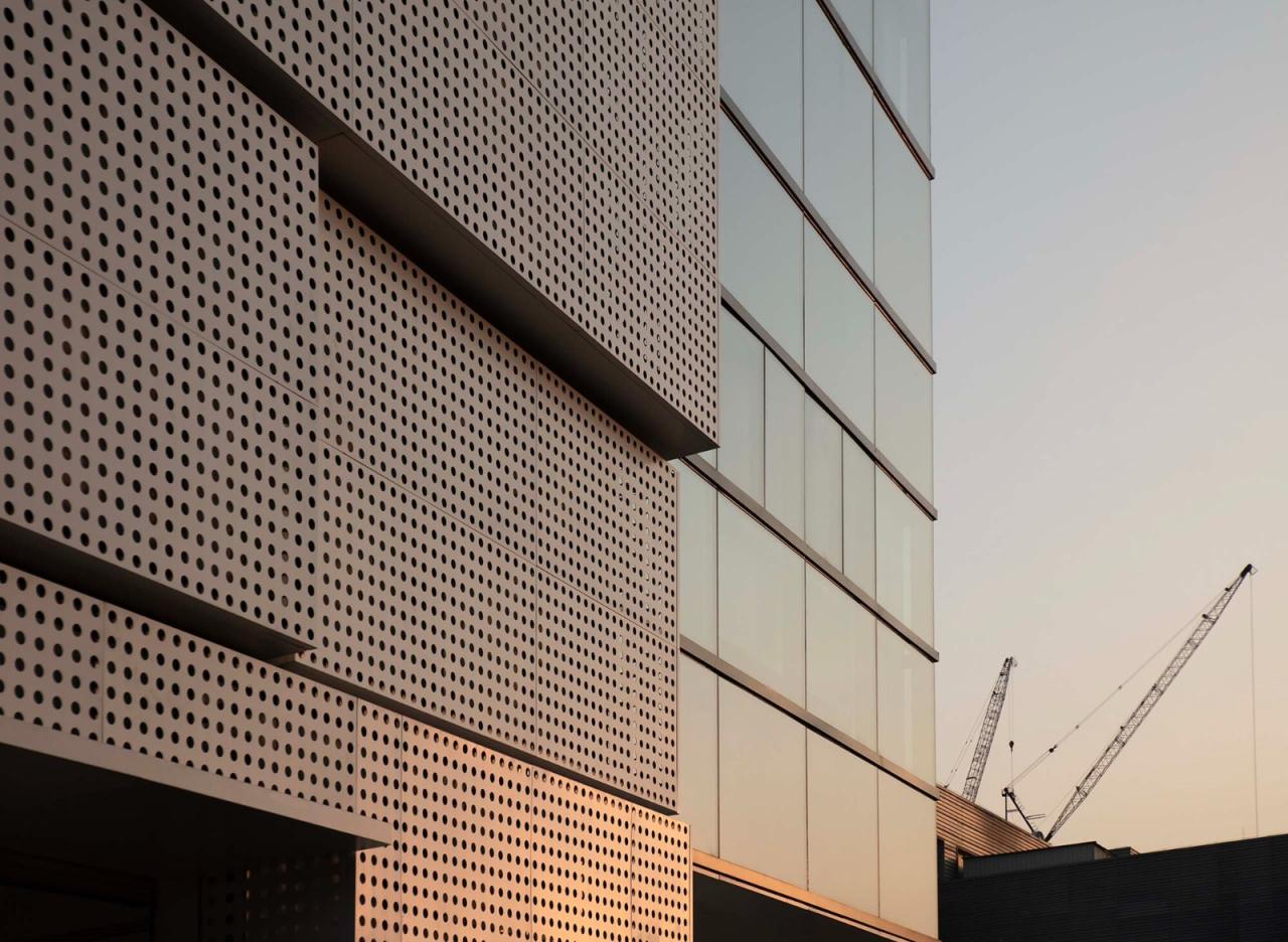 BIM建筑|BMW宝马前海客户体验中心 / 朱海博建筑设计事务所 BIM建筑|BMW宝马前海客户体验中心 / 朱海博建筑设计事务所