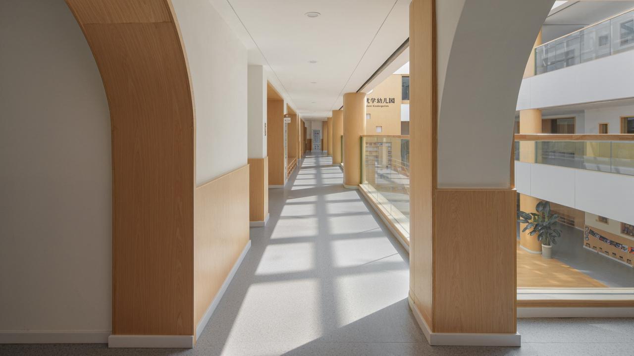 BIM建筑|山外富士无限幼儿园 / 迪卡建筑设计中心 BIM建筑|山外富士无限幼儿园 / 迪卡建筑设计中心