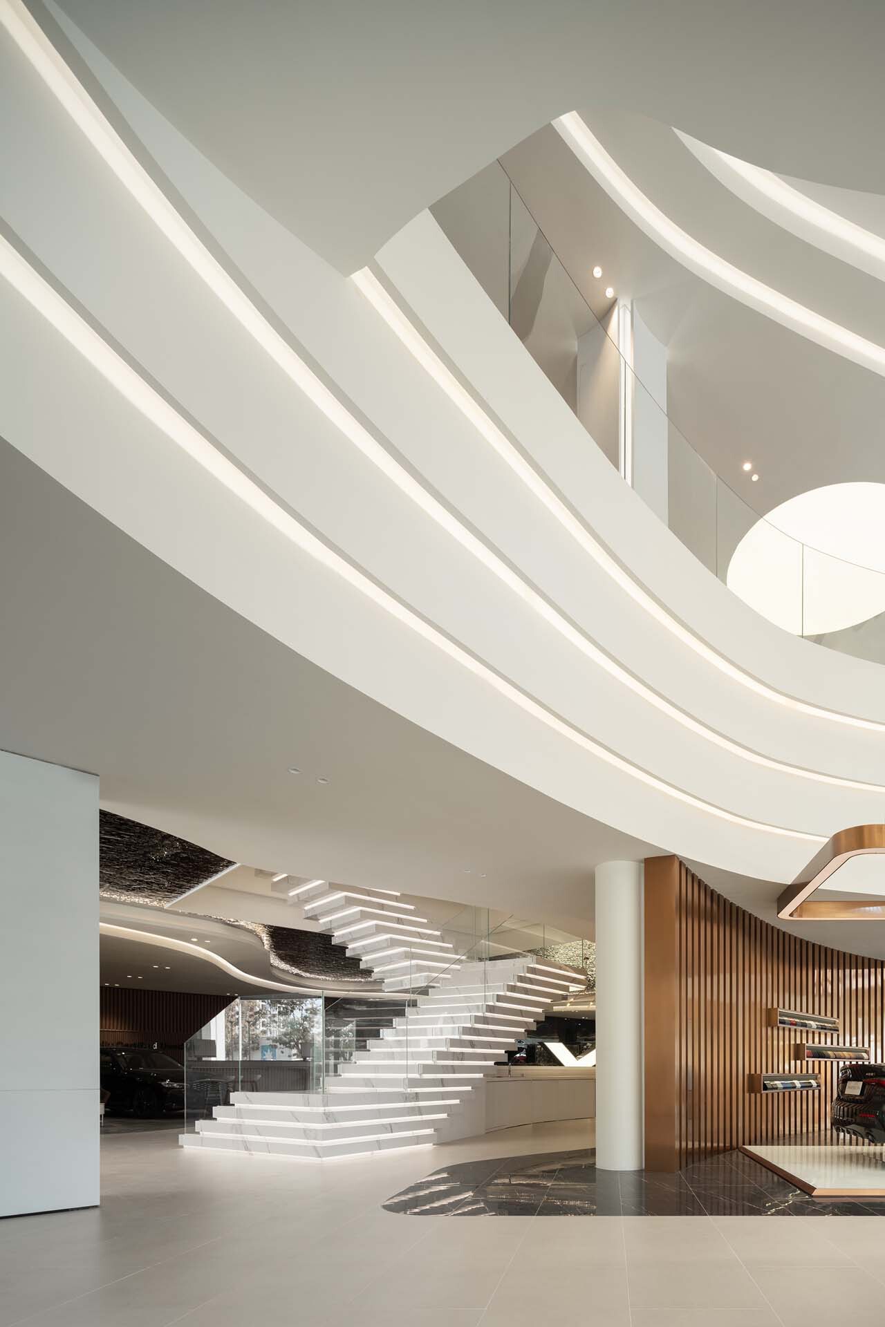 BIM建筑|BMW宝马前海客户体验中心 / 朱海博建筑设计事务所 BIM建筑|BMW宝马前海客户体验中心 / 朱海博建筑设计事务所