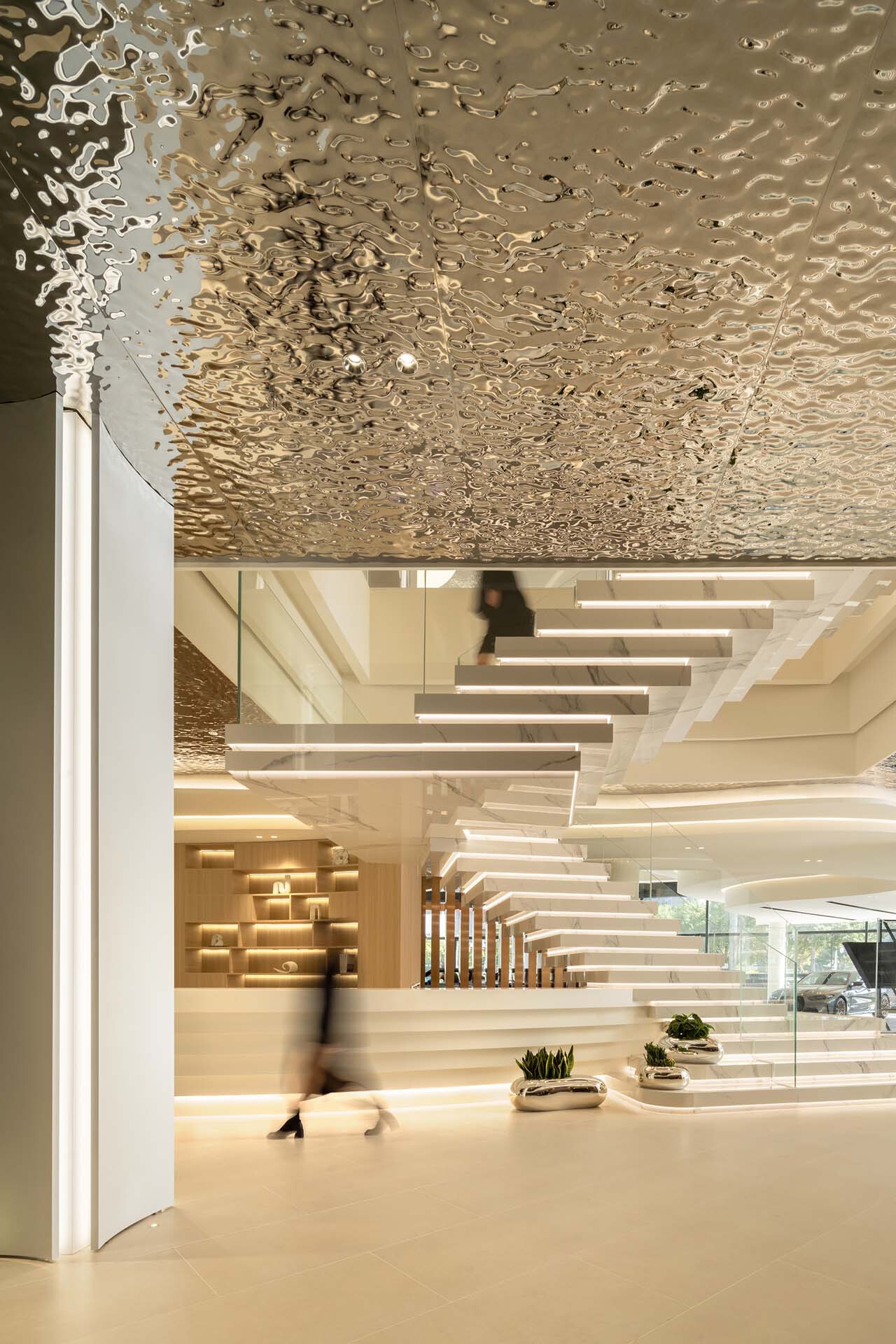 BIM建筑|BMW宝马前海客户体验中心 / 朱海博建筑设计事务所 BIM建筑|BMW宝马前海客户体验中心 / 朱海博建筑设计事务所