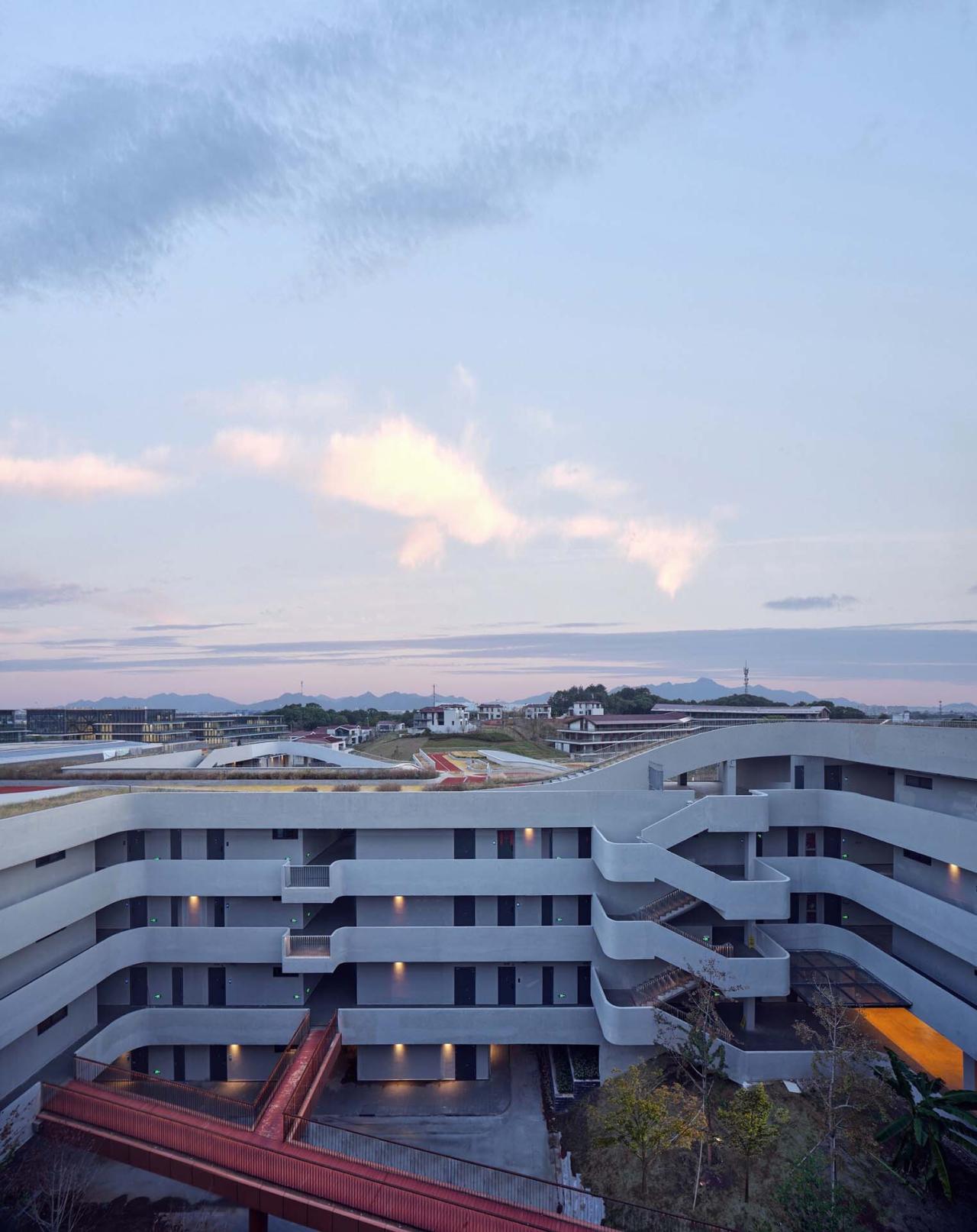 BIM建筑|电子科大长三角研究院(衢州)· 生活中心 / 同济院四时方院创新设计中心 BIM建筑|电子科大长三角研究院(衢州)· 生活中心 / 同济院四时方院创新设计中心