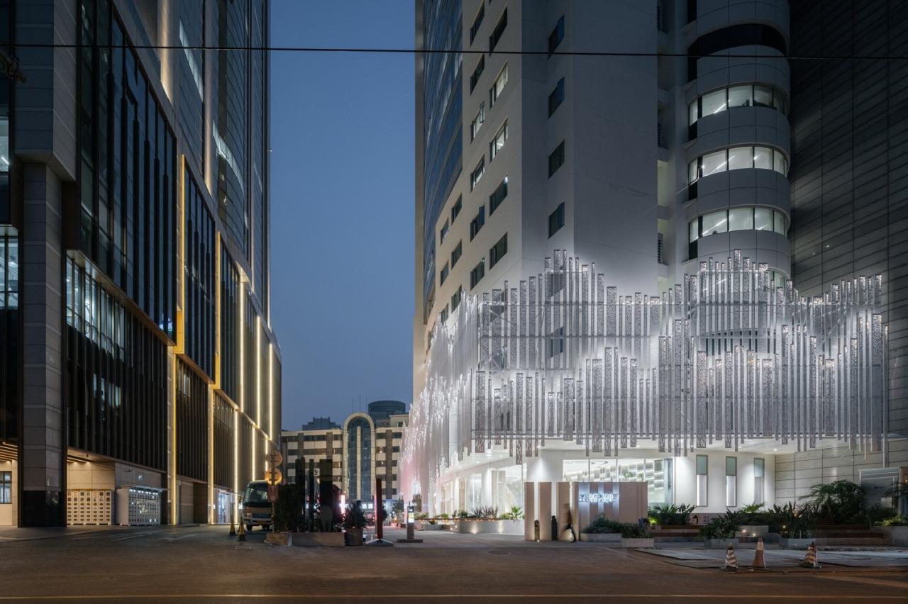 BIM建筑|钢雨:德必上海书城WE改造设计 / Wutopia Lab BIM建筑|钢雨:德必上海书城WE改造设计 / Wutopia Lab