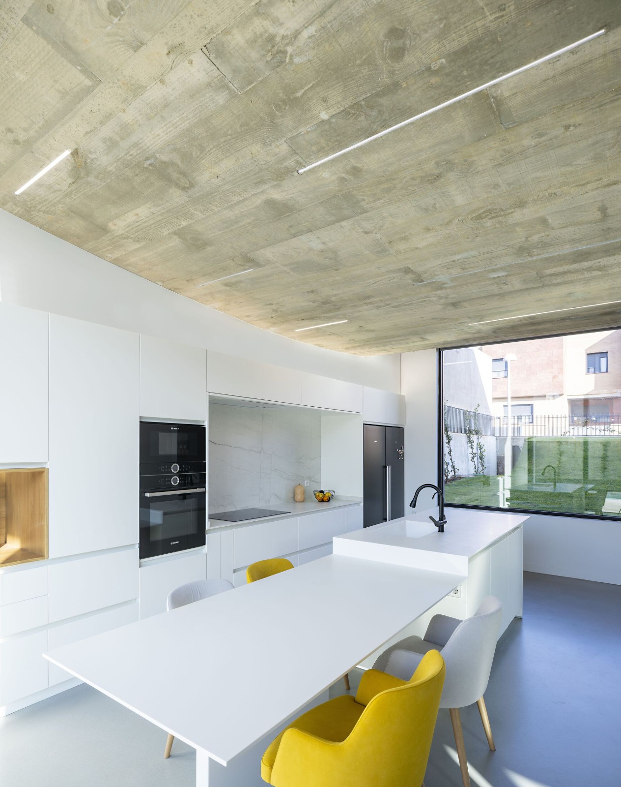 BIM建筑|混凝土外壳,NAU 住宅 / MUKA Arquitectura BIM建筑|混凝土外壳,NAU 住宅 / MUKA Arquitectura