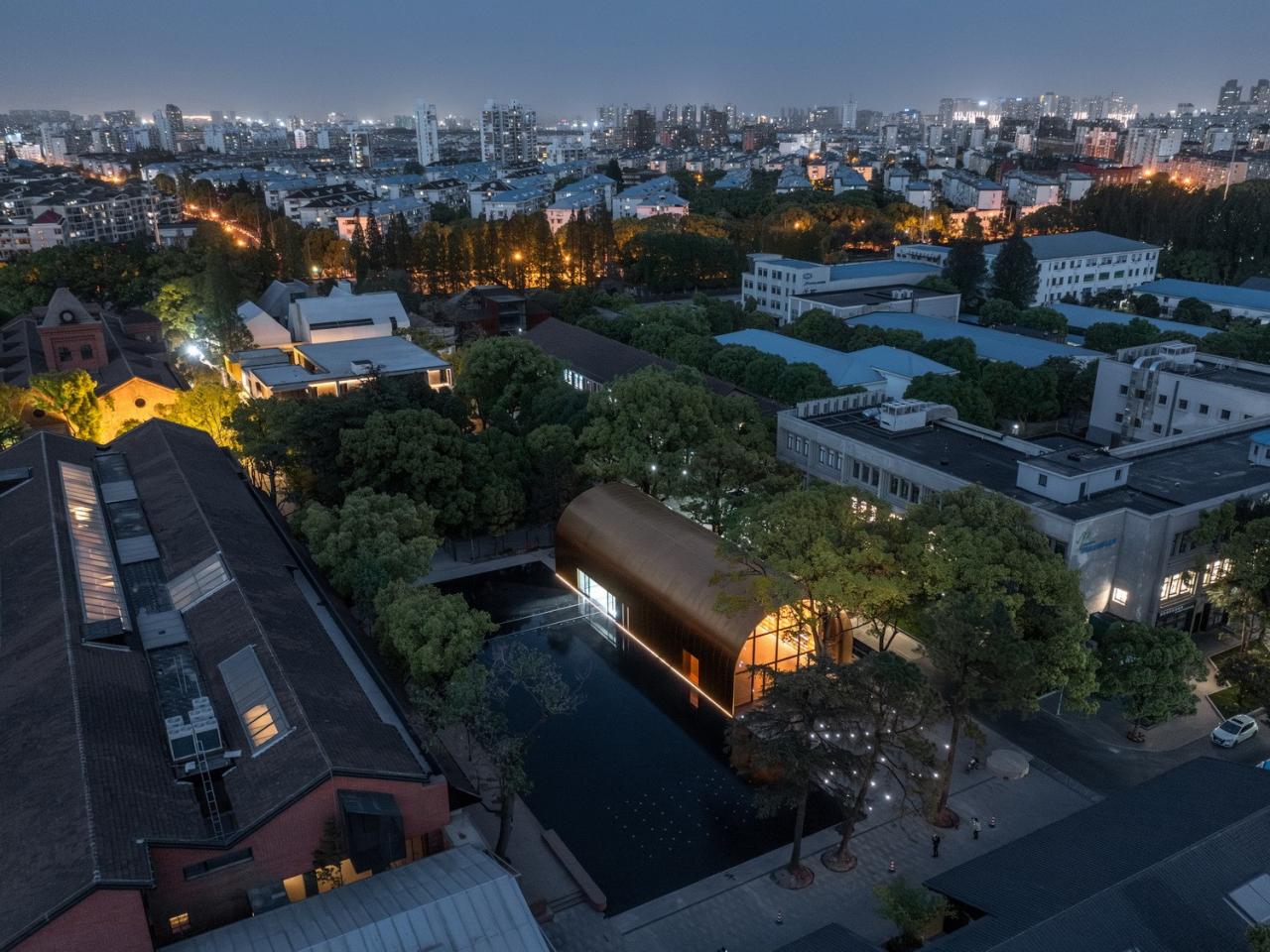 BIM建筑|全金属外壳:铜堡 / Wutopia Lab BIM建筑|全金属外壳:铜堡 / Wutopia Lab