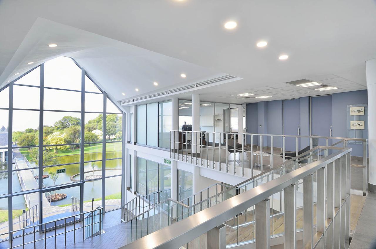 BIM建筑|宝马南非总部 / Boogertman + Partners Architects BIM建筑|宝马南非总部 / Boogertman + Partners Architects